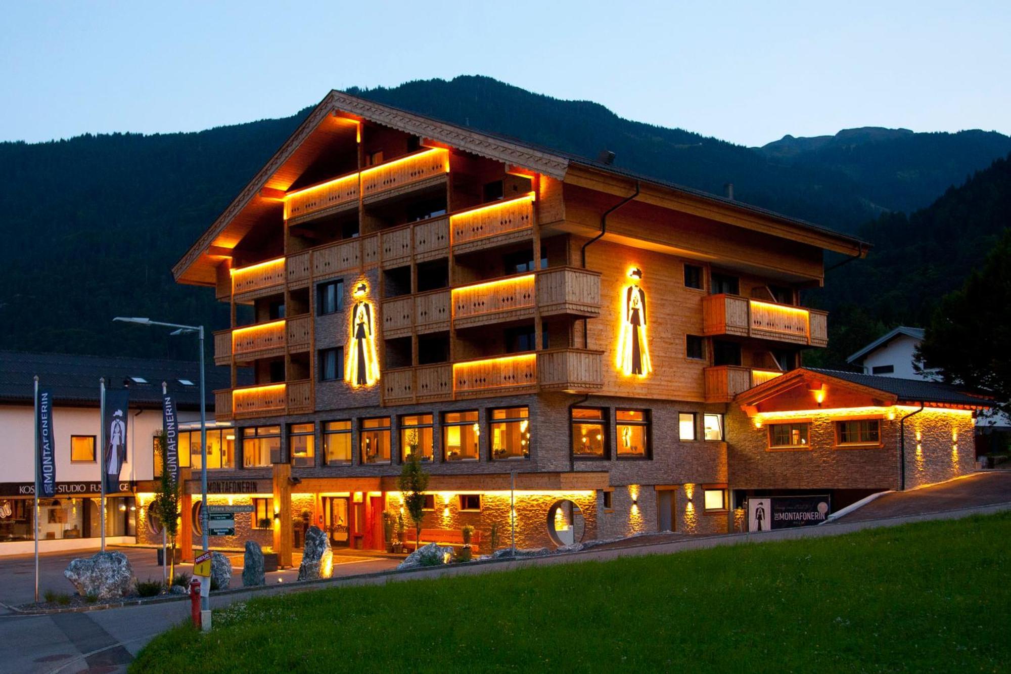 Hotel Die Montafonerin Vandans Exterior photo